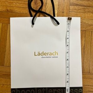 Läderach White and Black Gift Bag